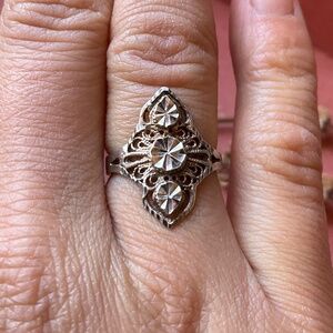Beverly Hills Sterling Silver Etched Ring